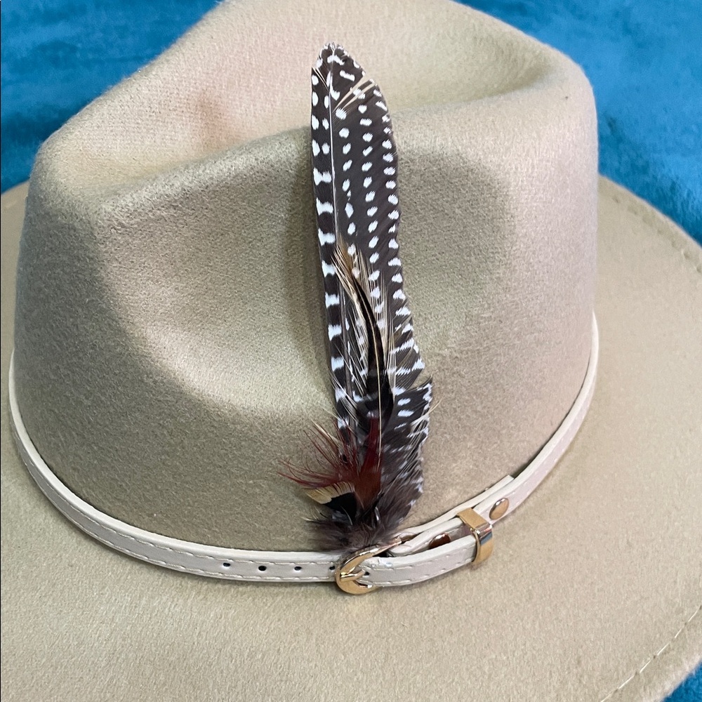 Tan Women's Felt Fedora Western Cowboy Hat Cream Belt Feather Accent - Picture 3 of 7